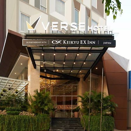 Verse Luxe Hotel Wahid Hasyim Jakarta Exterior foto